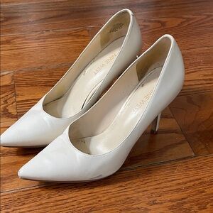 Nine West Classic Cream Heels